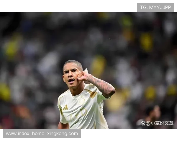 C罗缺席利雅得胜利大名单，罢赛抗议本泽马加盟利雅得新月