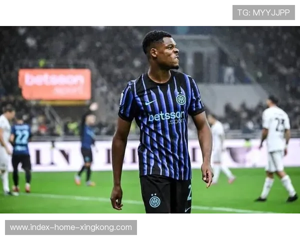 国际米兰官宣邓弗里斯拒绝利物浦，正式决定留队